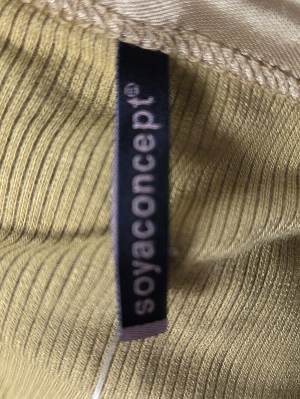 Yellow Women's Ribbed Tank Top - Picture 3 of 4